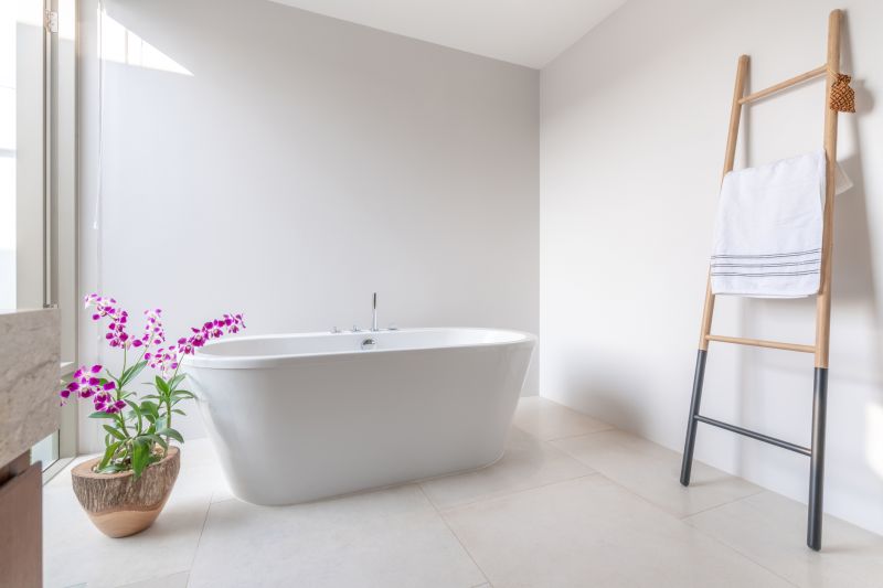 Minimalist Design Bathtub